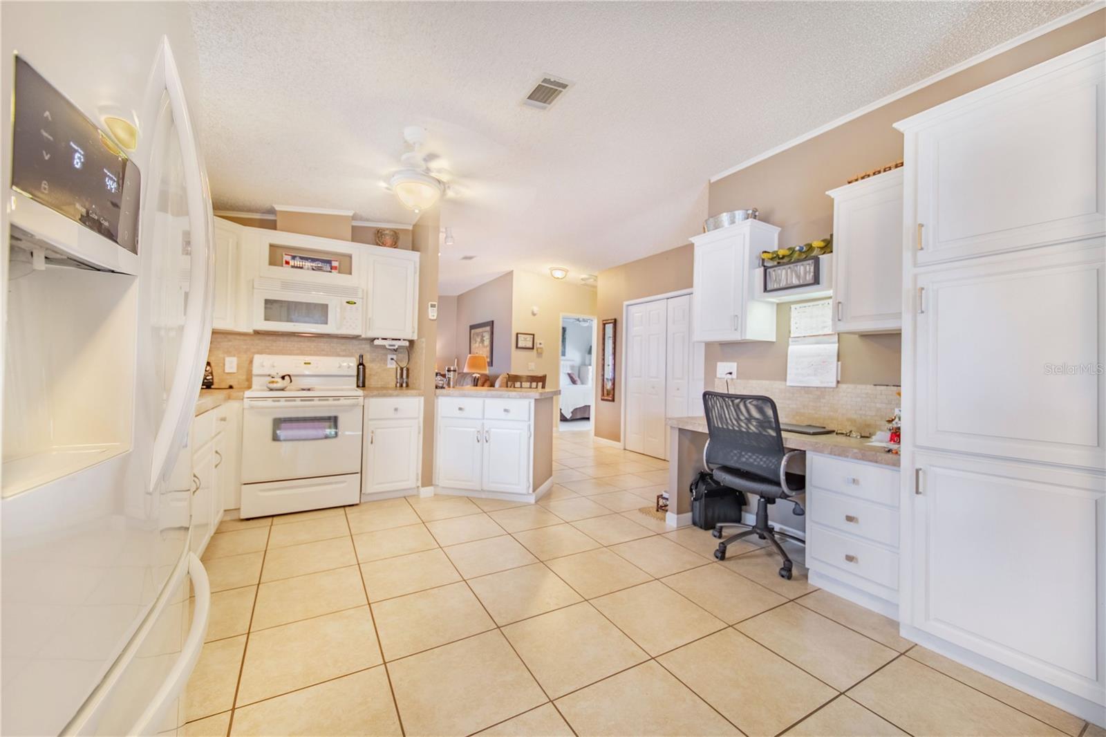 382 PINE LOOP, FROSTPROOF, FL, 33843