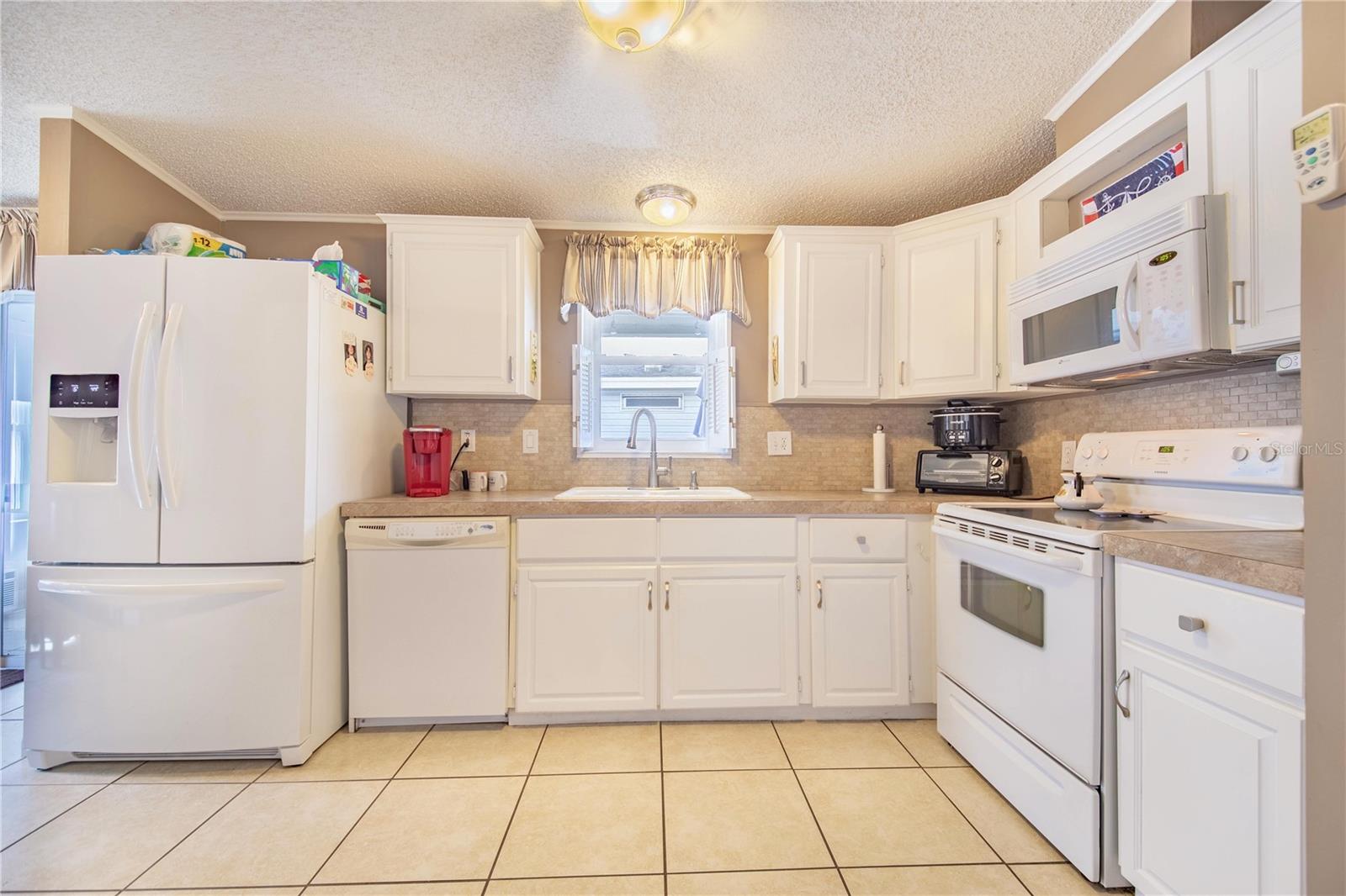 382 PINE LOOP, FROSTPROOF, FL, 33843