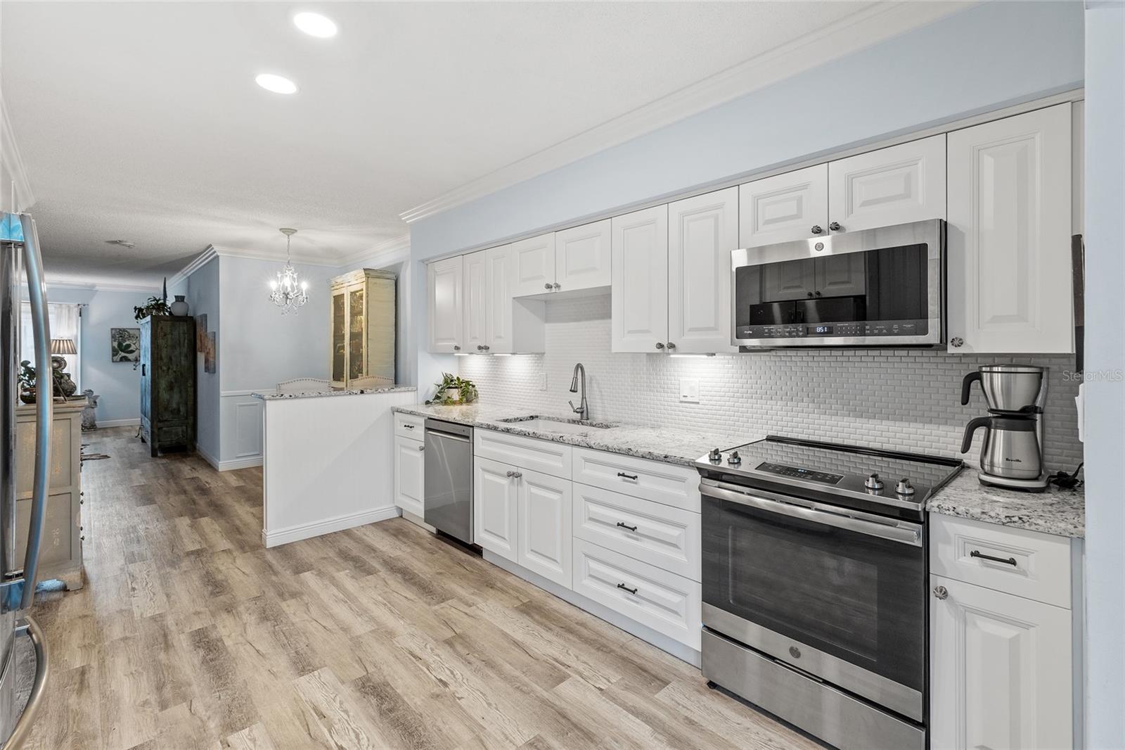1330 SNELL ISLE BLVD NE #4, ST PETERSBURG, FL, 33704