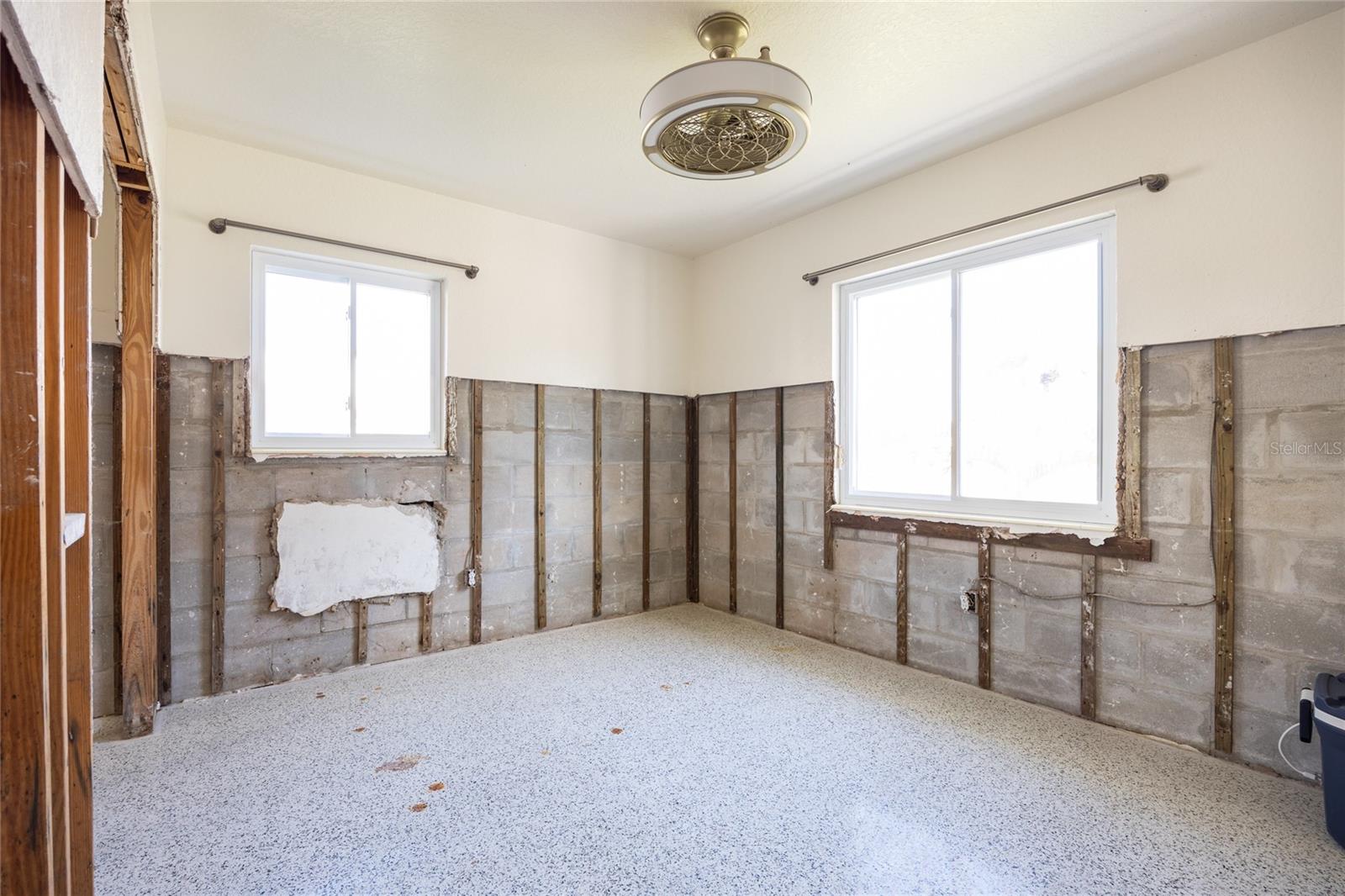 189 175TH AVE E, REDINGTON SHORES, FL, 33708