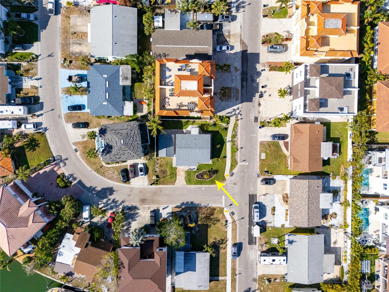 189 175TH AVE E, REDINGTON SHORES, FL, 33708