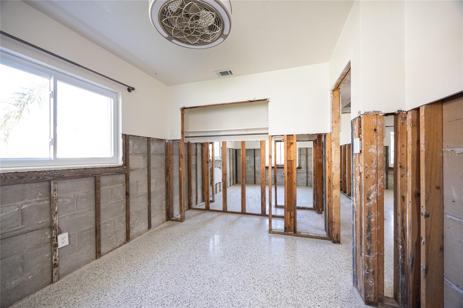 189 175TH AVE E, REDINGTON SHORES, FL, 33708