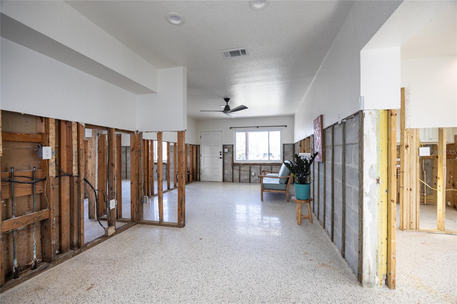 189 175TH AVE E, REDINGTON SHORES, FL, 33708