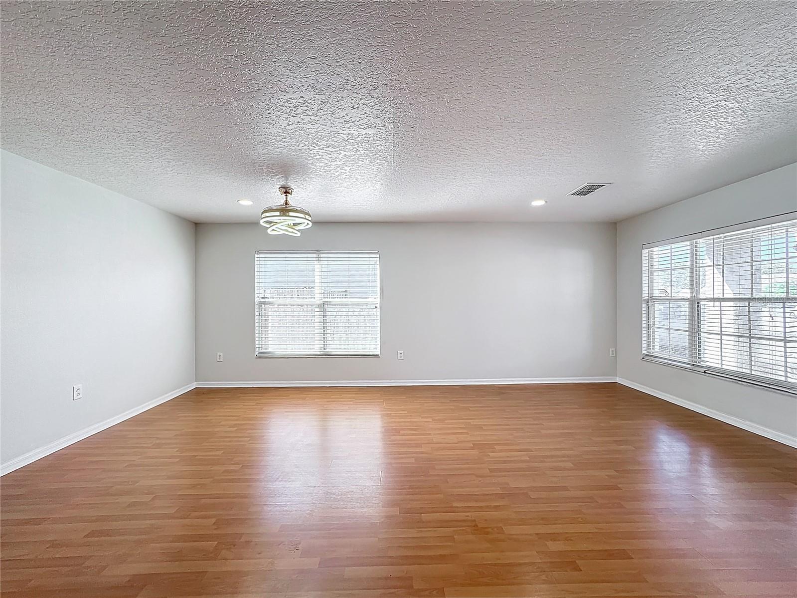 1176 LIBERTY HALL DR, KISSIMMEE, FL, 34746