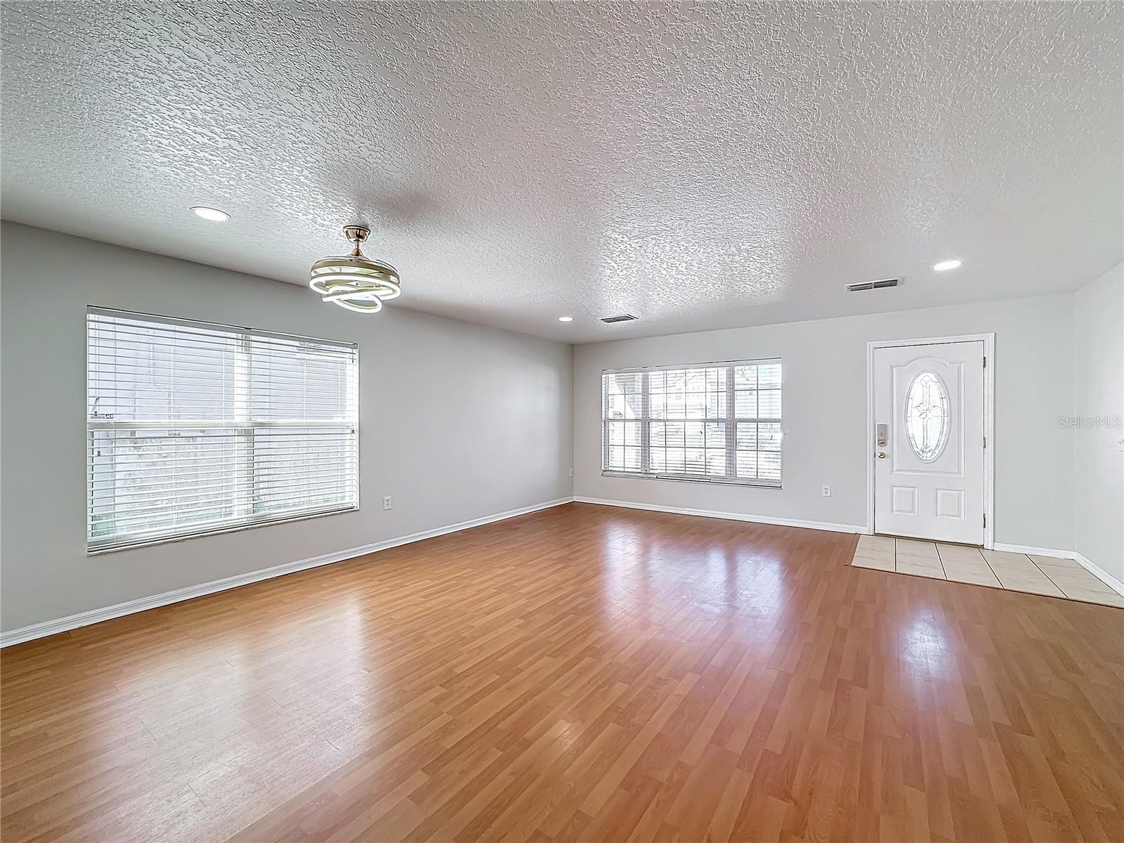 1176 LIBERTY HALL DR, KISSIMMEE, FL, 34746