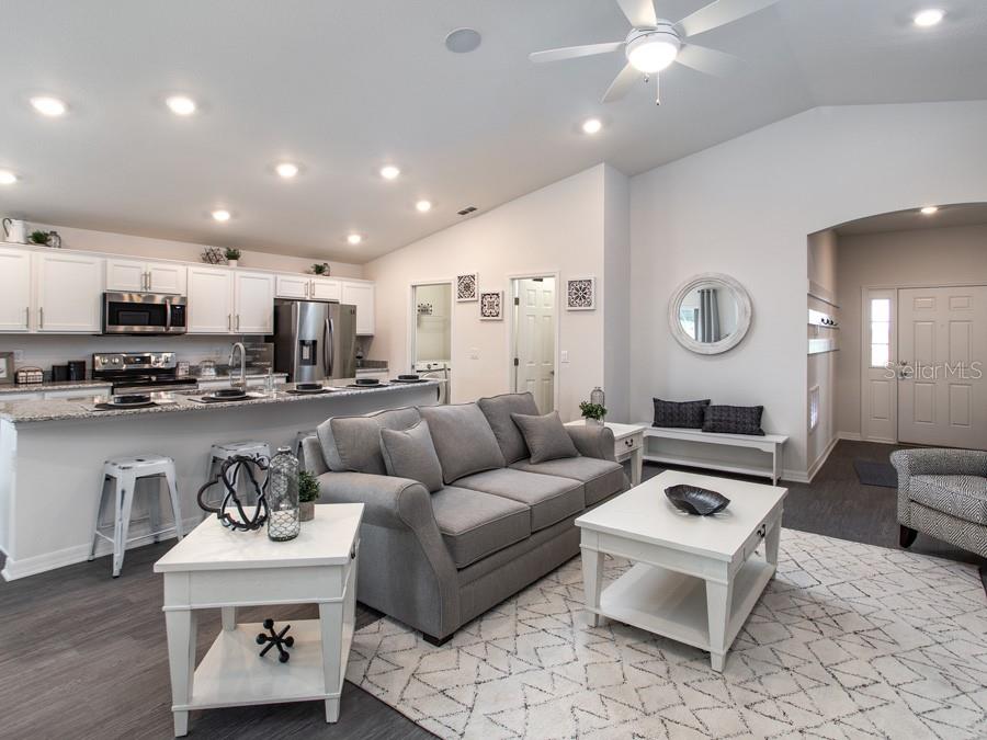 1135 ARUBA AVE, MULBERRY, FL, 33860