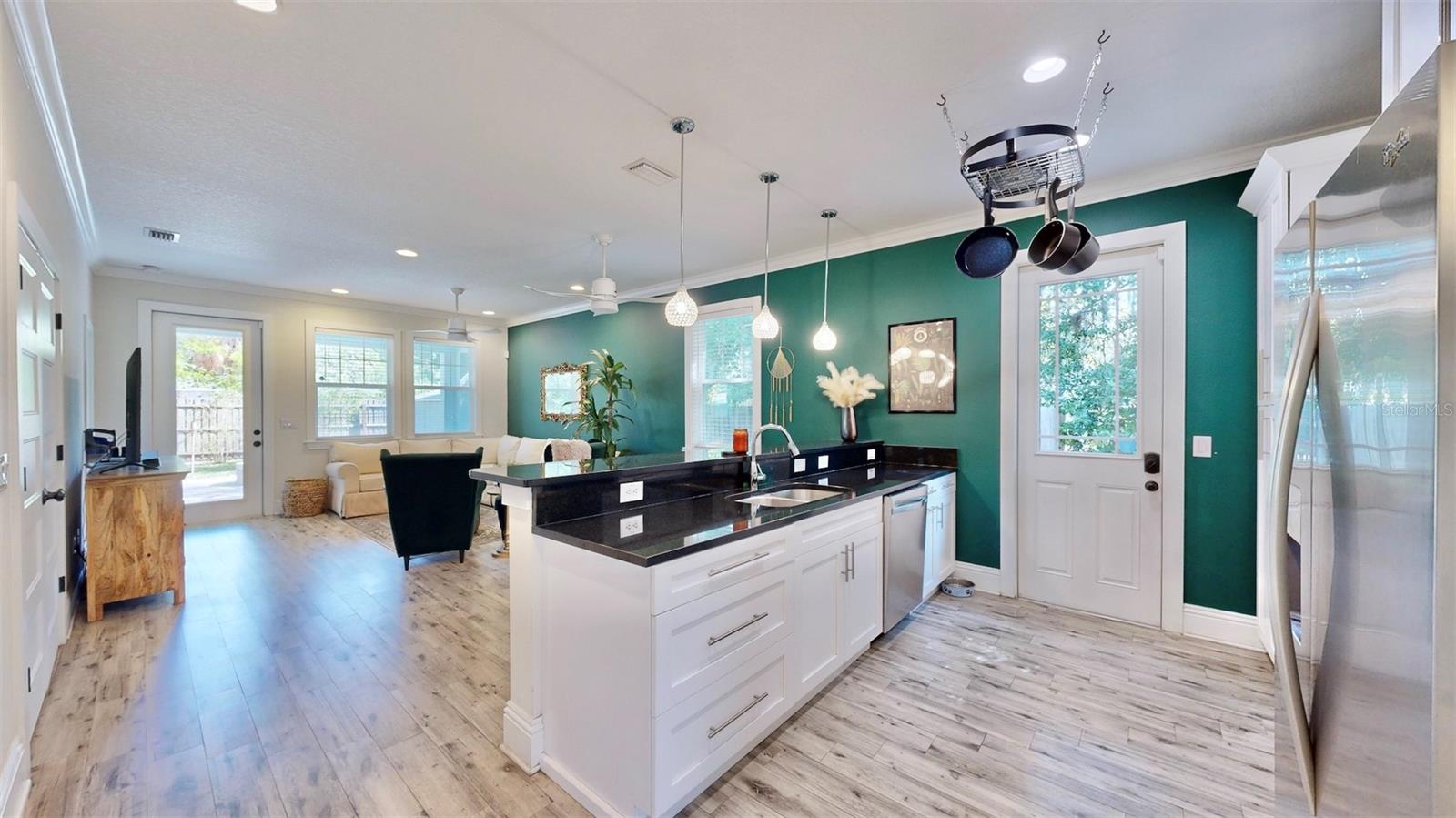 1518 E NORTH ST, TAMPA, FL, 33610