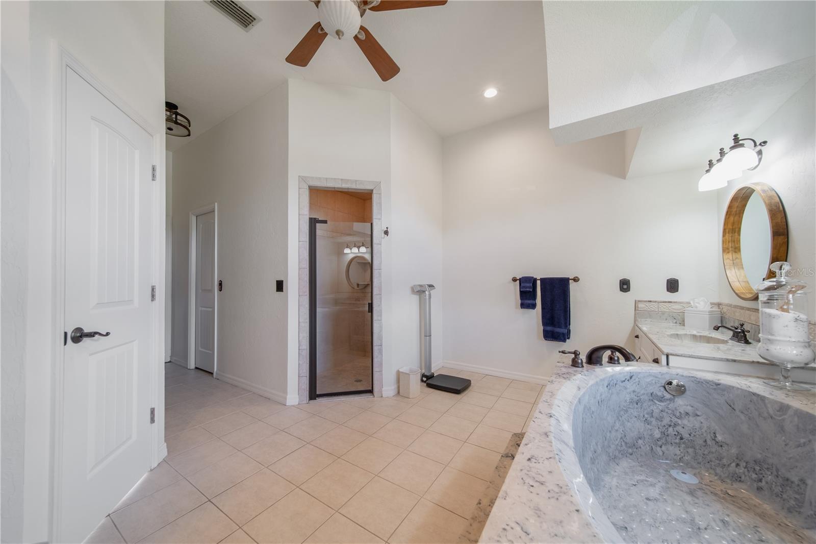 207 SANTAREM CIR, PUNTA GORDA, FL, 33983