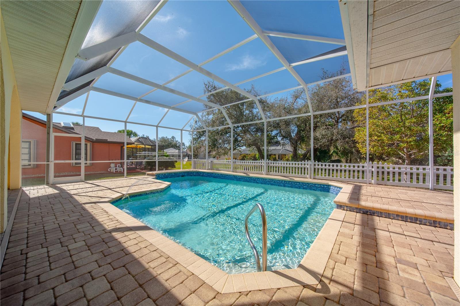 207 SANTAREM CIR, PUNTA GORDA, FL, 33983