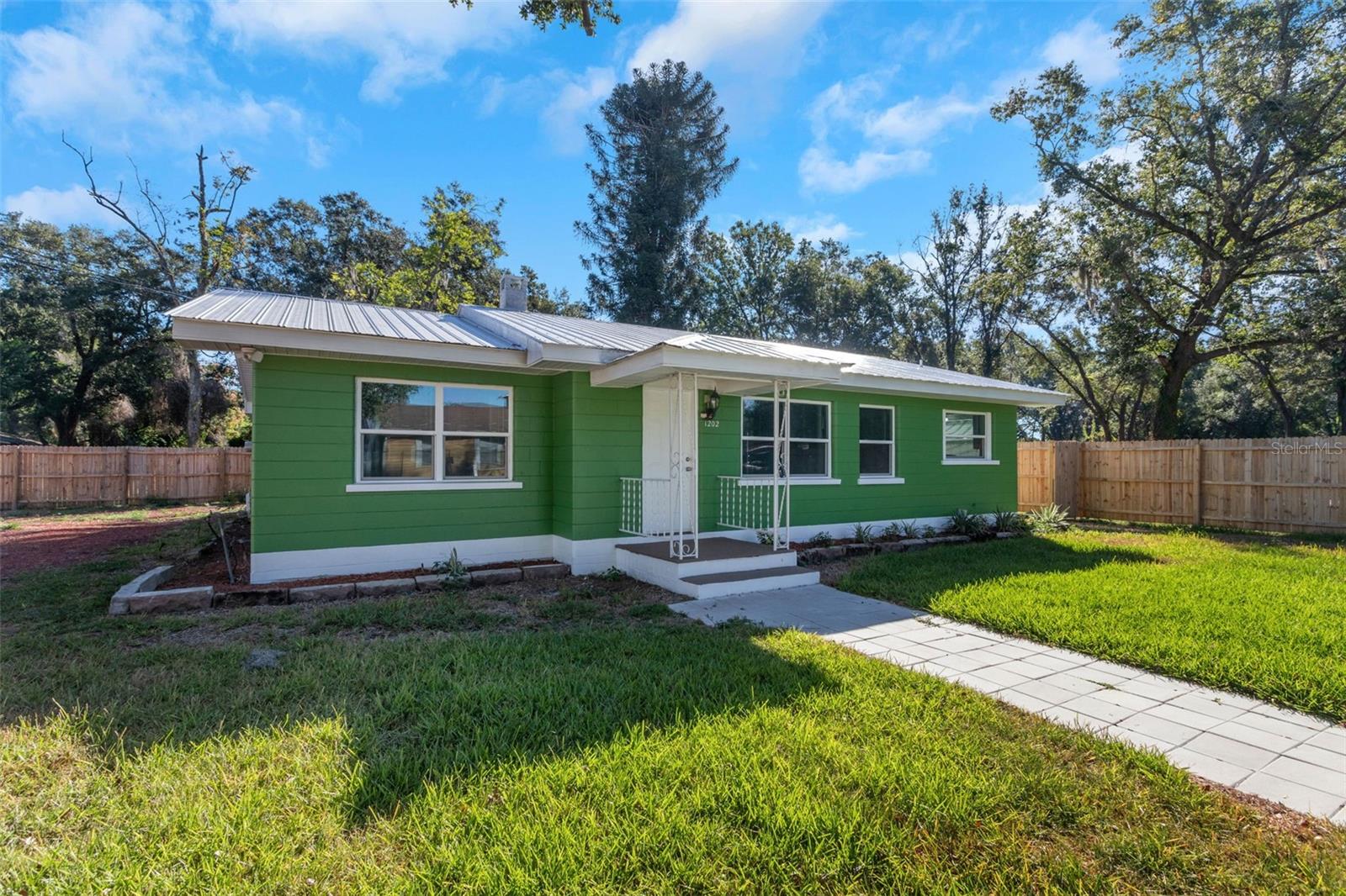 1202 S WALKER ST, PLANT CITY, FL, 33563