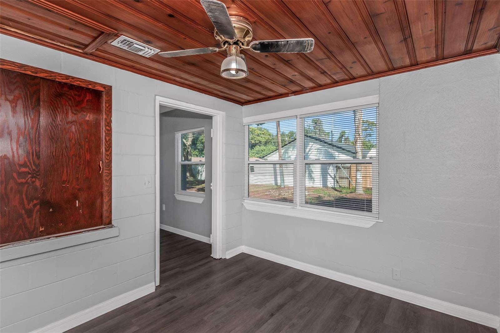 1202 S WALKER ST, PLANT CITY, FL, 33563