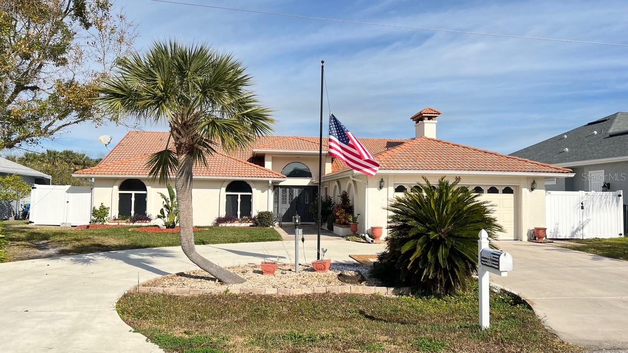 33 COLONIAL CT, PALM COAST, FL, 32137