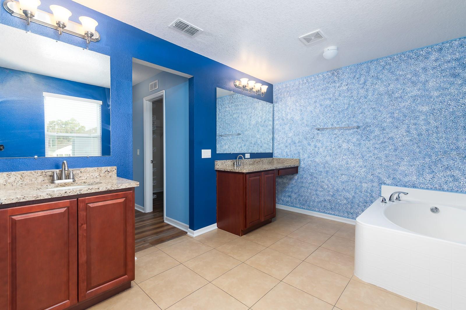 24448 SW 8TH PL, NEWBERRY, FL, 32669