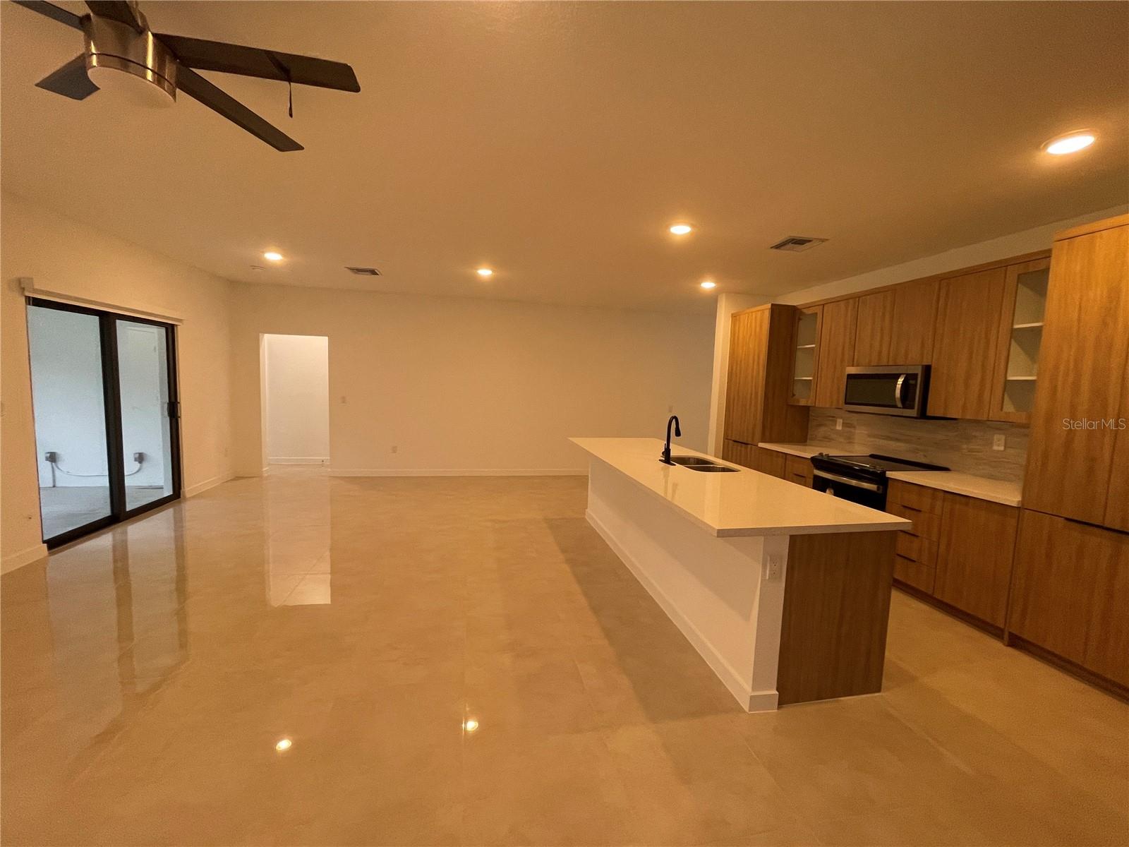 6402 CHORUS DR, MASCOTTE, FL, 34753