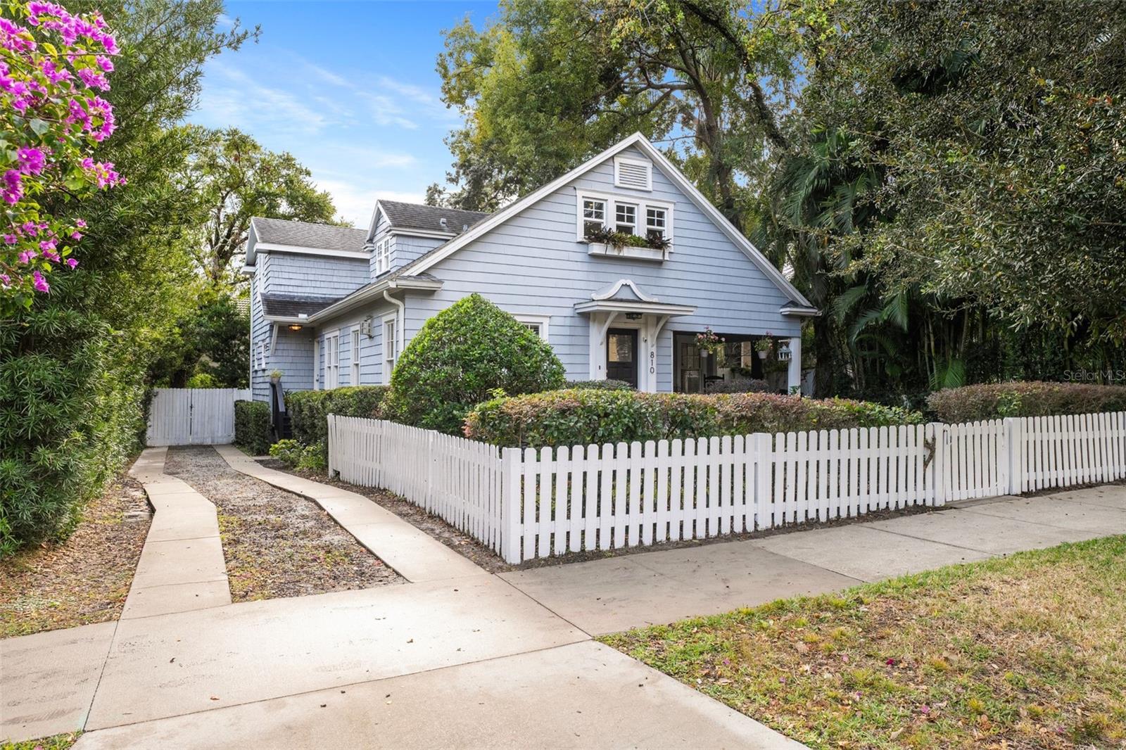 810 E CENTRAL BLVD, ORLANDO, FL, 32801