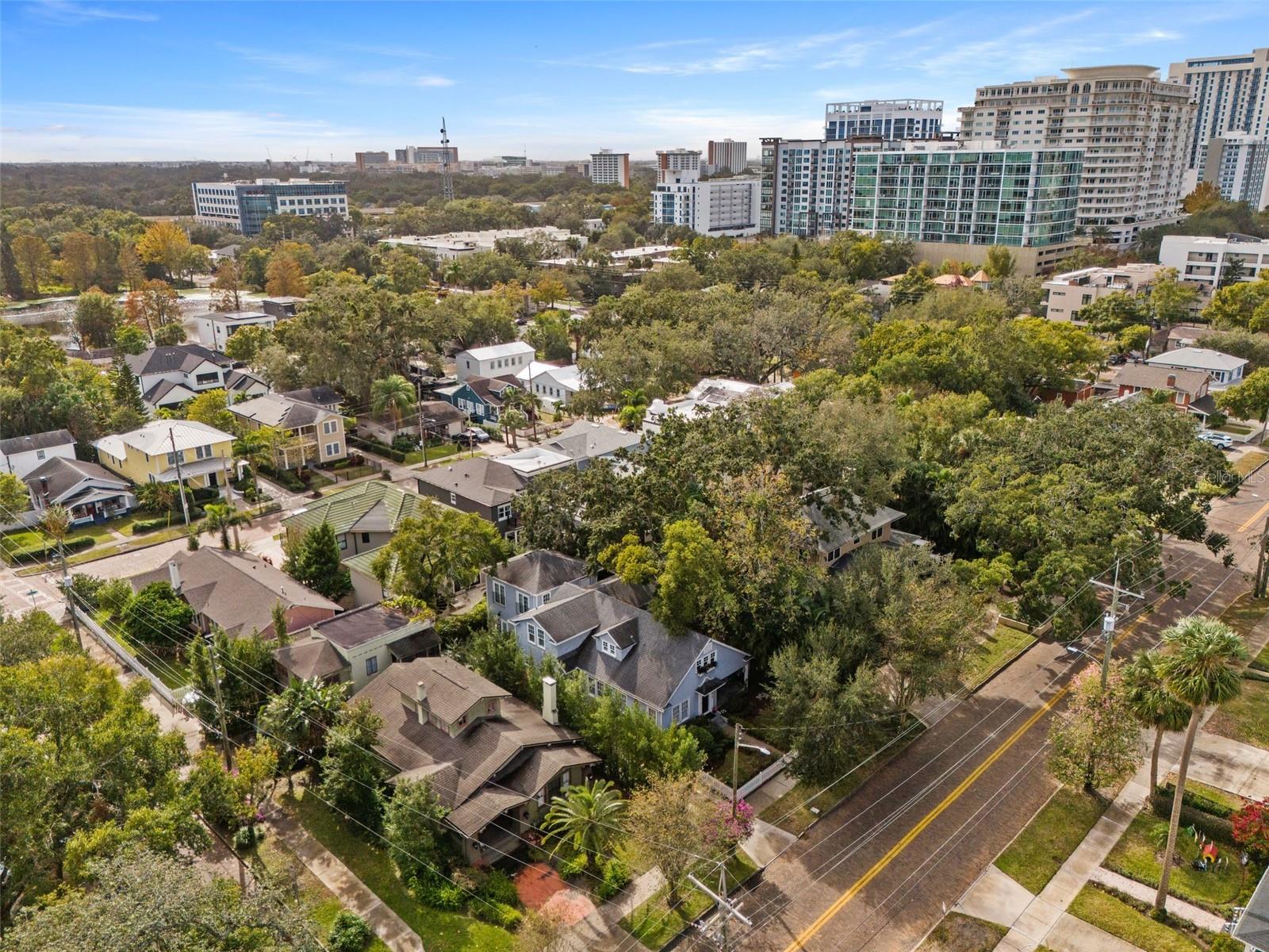 810 E CENTRAL BLVD, ORLANDO, FL, 32801