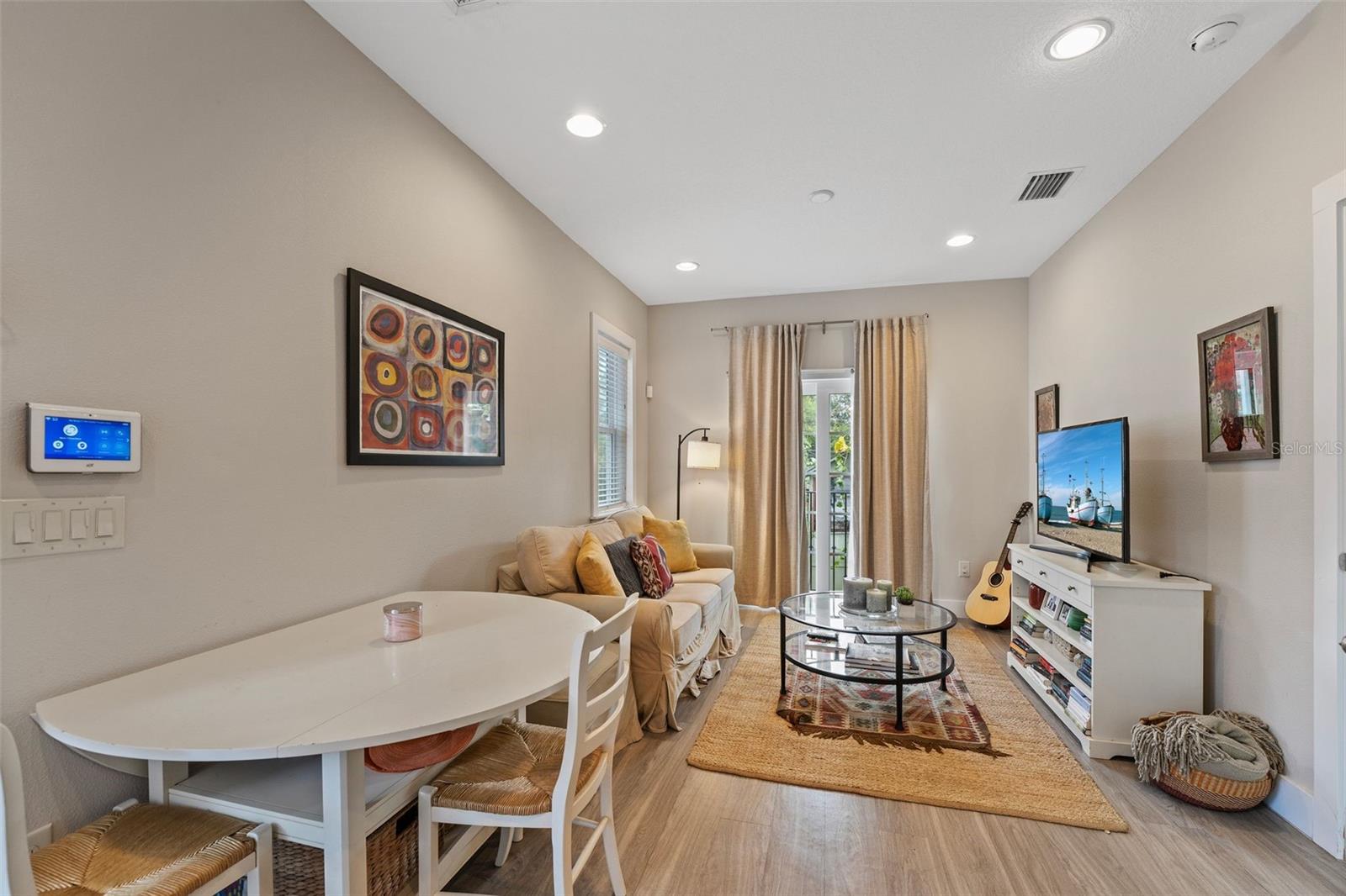 810 E CENTRAL BLVD, ORLANDO, FL, 32801
