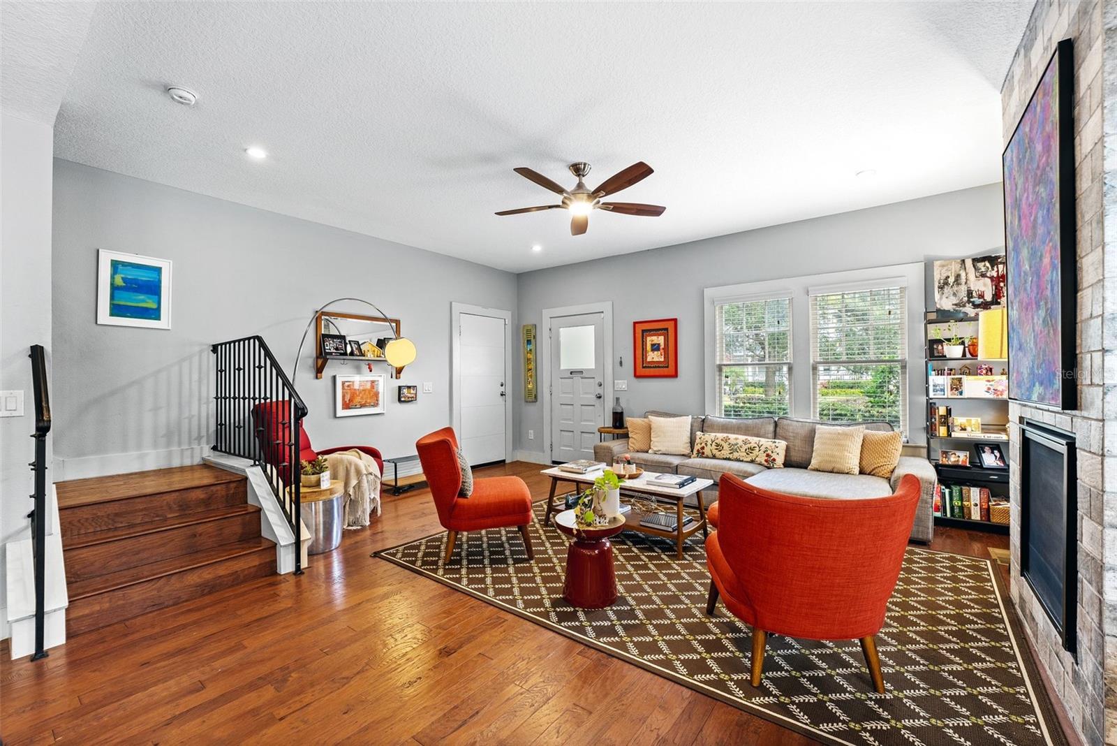 810 E CENTRAL BLVD, ORLANDO, FL, 32801