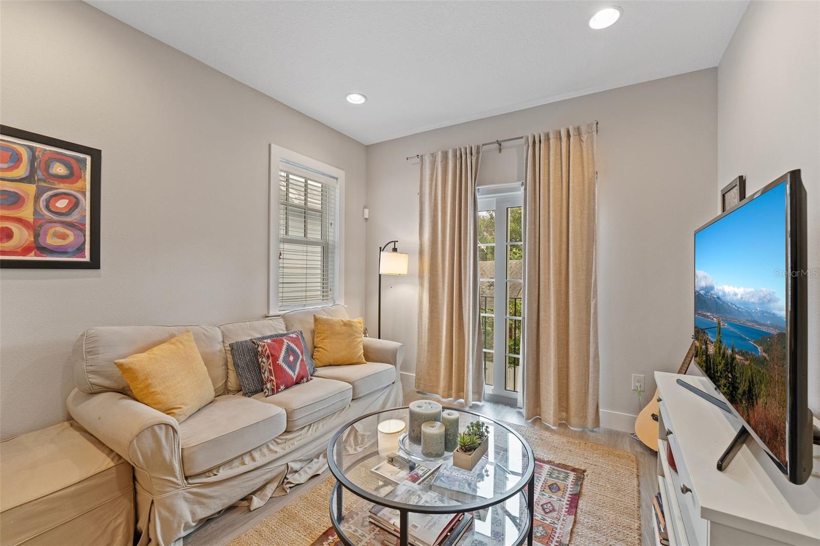 810 E CENTRAL BLVD, ORLANDO, FL, 32801