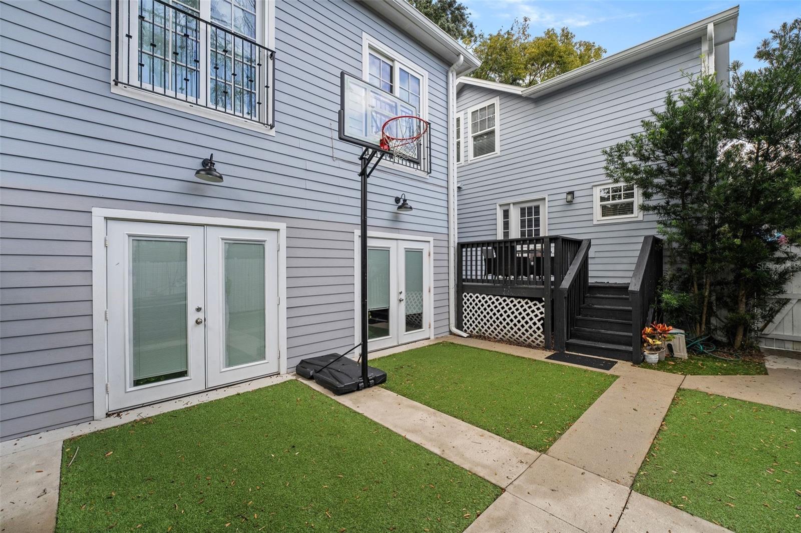 810 E CENTRAL BLVD, ORLANDO, FL, 32801