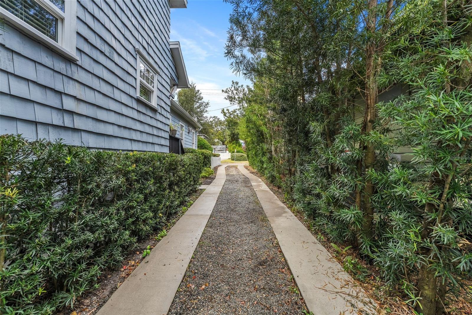810 E CENTRAL BLVD, ORLANDO, FL, 32801