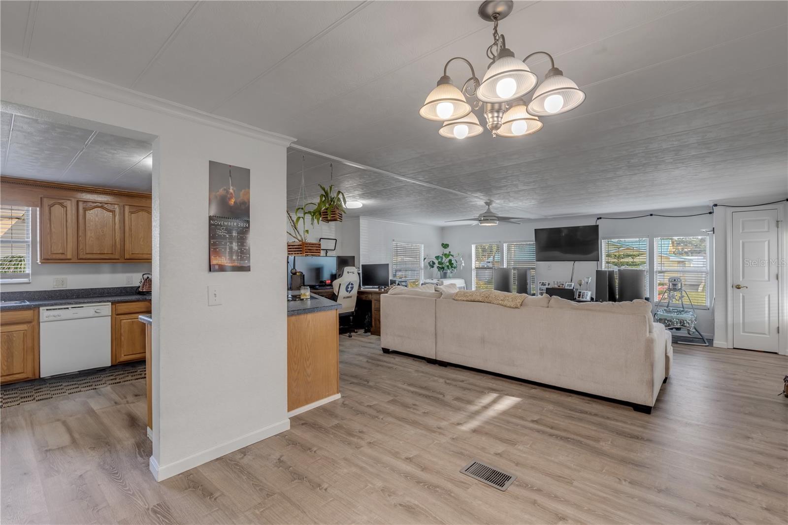 135 LEWIS ST, EDGEWATER, FL, 32141