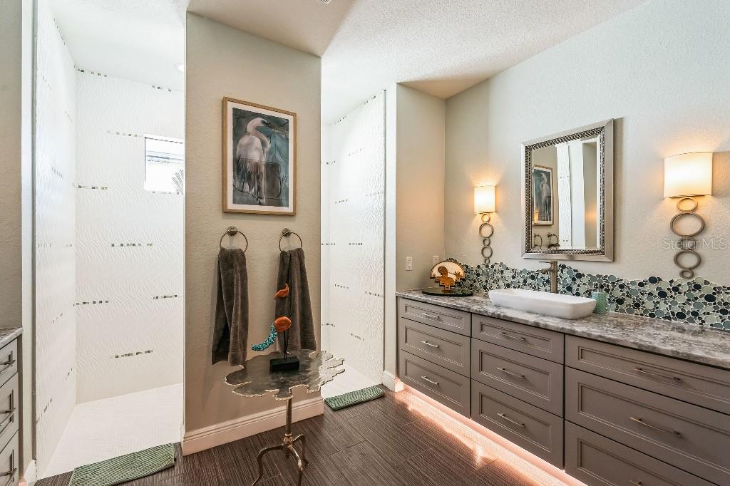 8304 ANTWERP CIR, PORT CHARLOTTE, FL, 33981