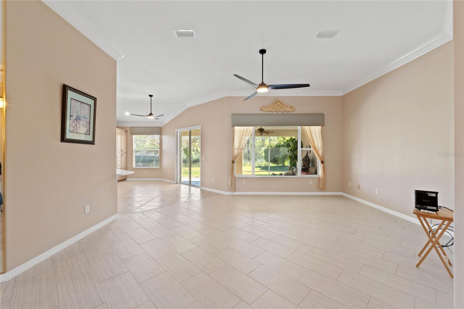 6026 LANDINGS BLVD, LADY LAKE, FL, 32159