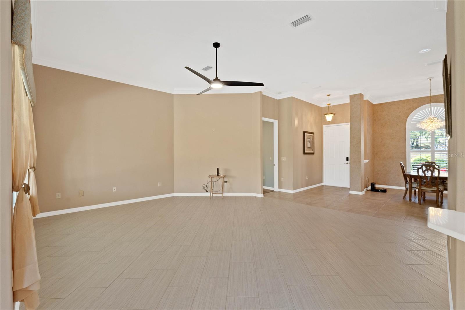 6026 LANDINGS BLVD, LADY LAKE, FL, 32159