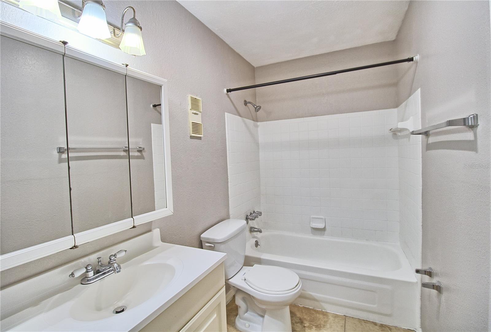 13760 ORANGE SUNSET DR #201, TAMPA, FL, 33618