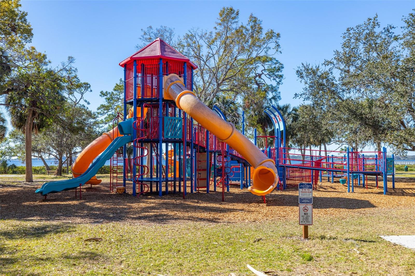 416 COUNTRY CLUB DR, OLDSMAR, FL, 34677