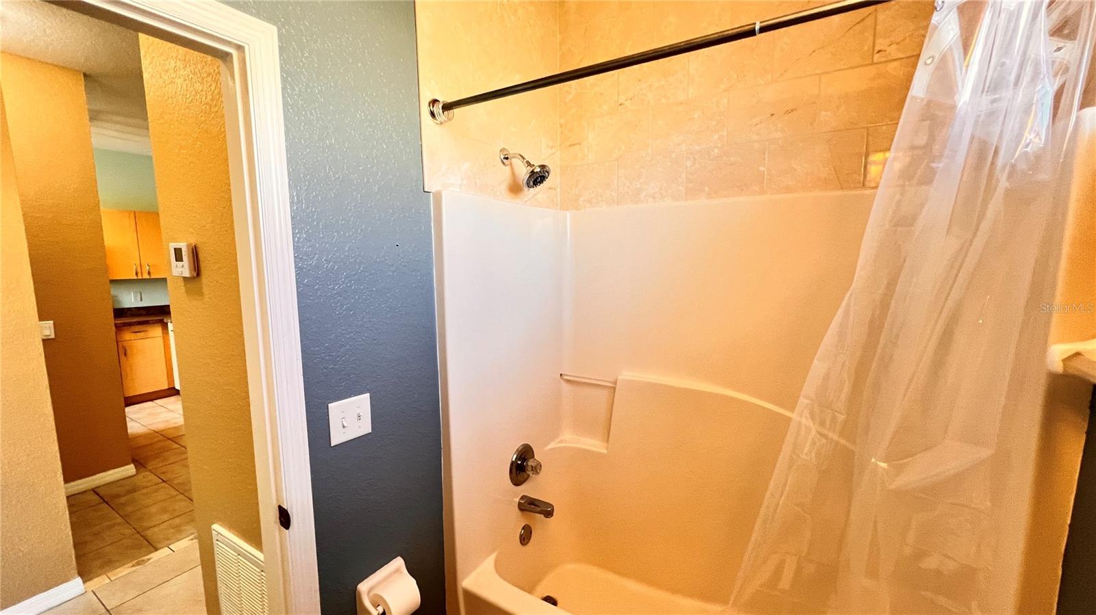 100 OCEAN BLUFF DR, KISSIMMEE, FL, 34759