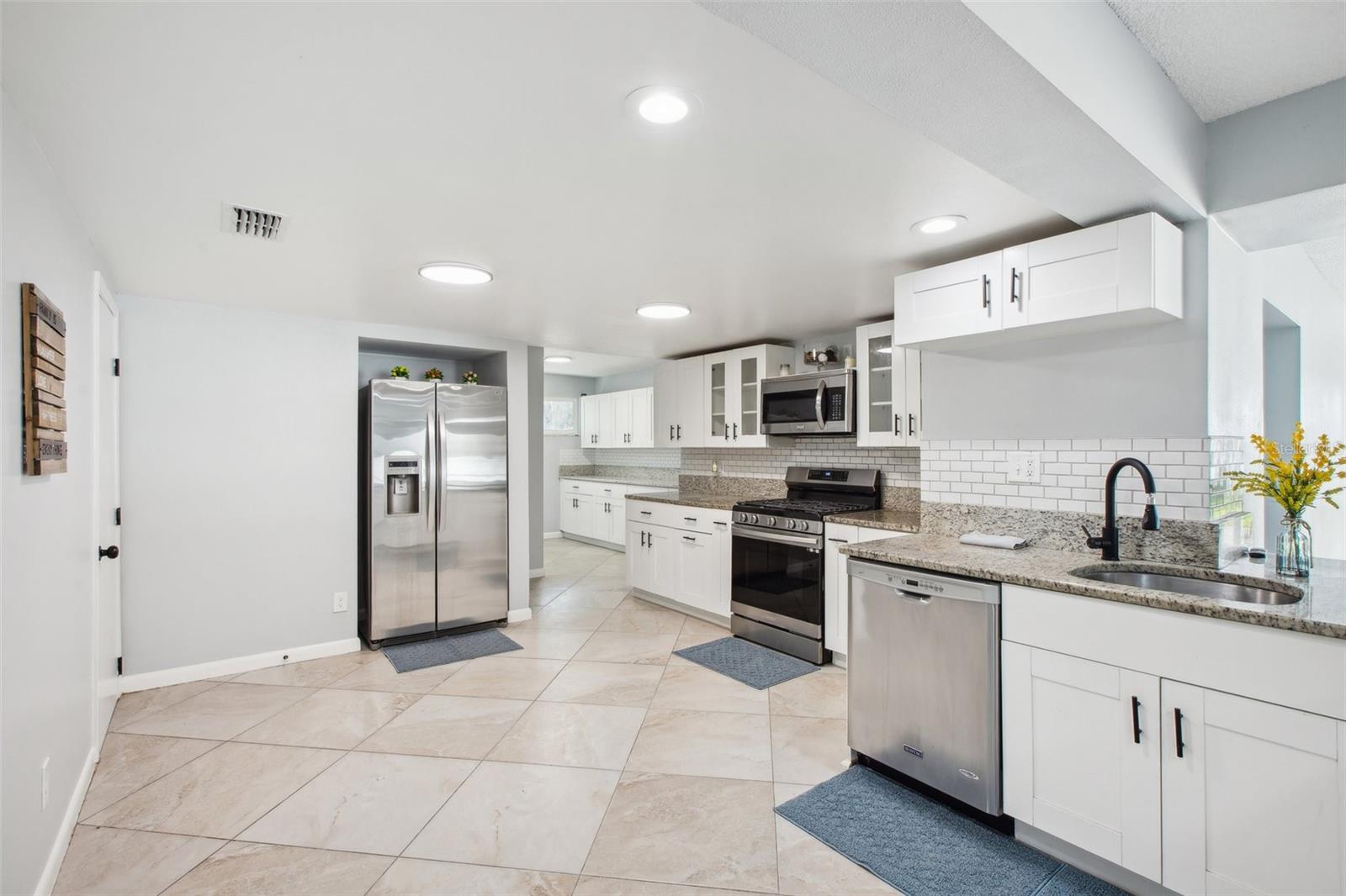 20 N LAKE IDYLWILD DR, WINTER HAVEN, FL, 33881