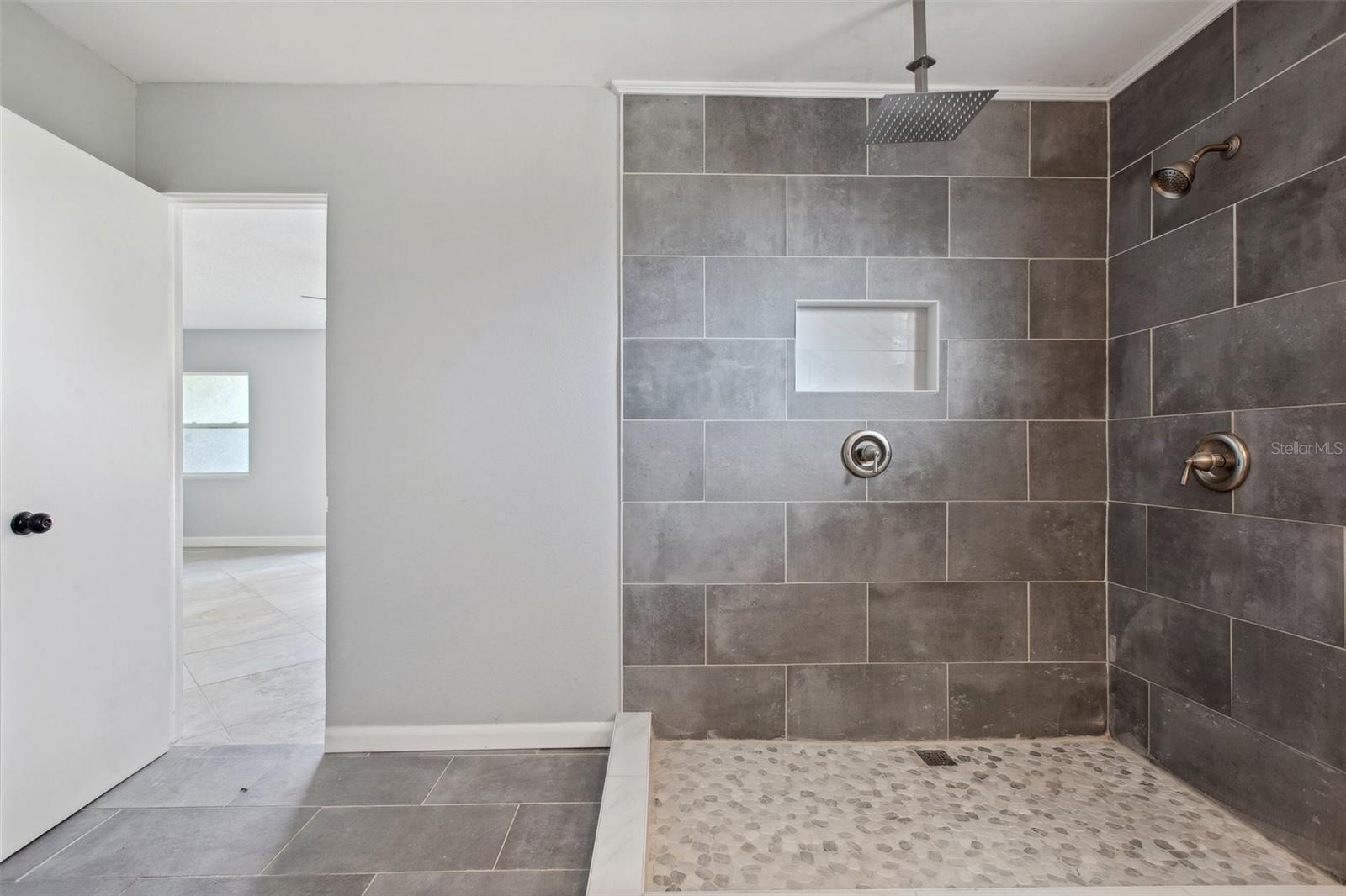 20 N LAKE IDYLWILD DR, WINTER HAVEN, FL, 33881