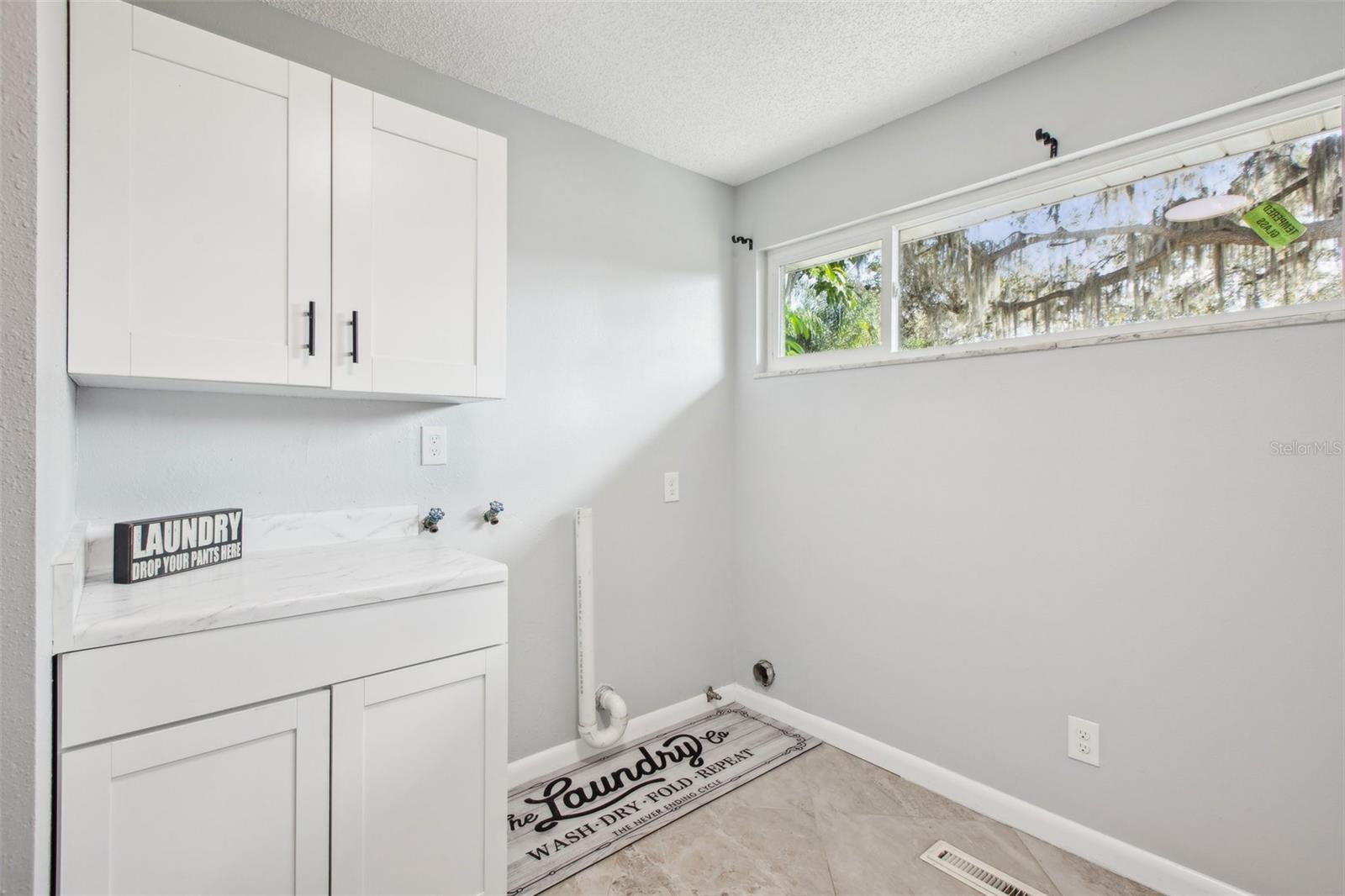 20 N LAKE IDYLWILD DR, WINTER HAVEN, FL, 33881