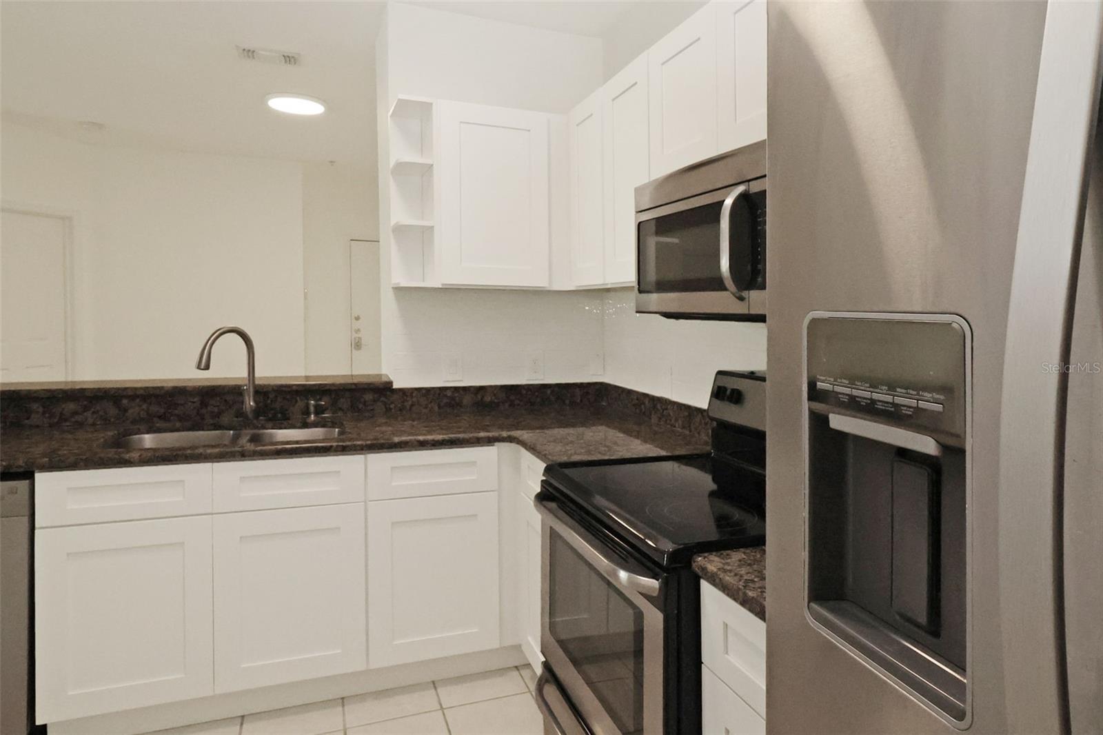 5511 LEGACY CRESCENT PL #204, RIVERVIEW, FL, 33578