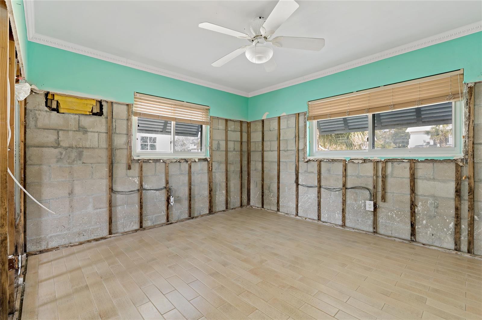 309 LAGOON DR, PALM HARBOR, FL, 34683