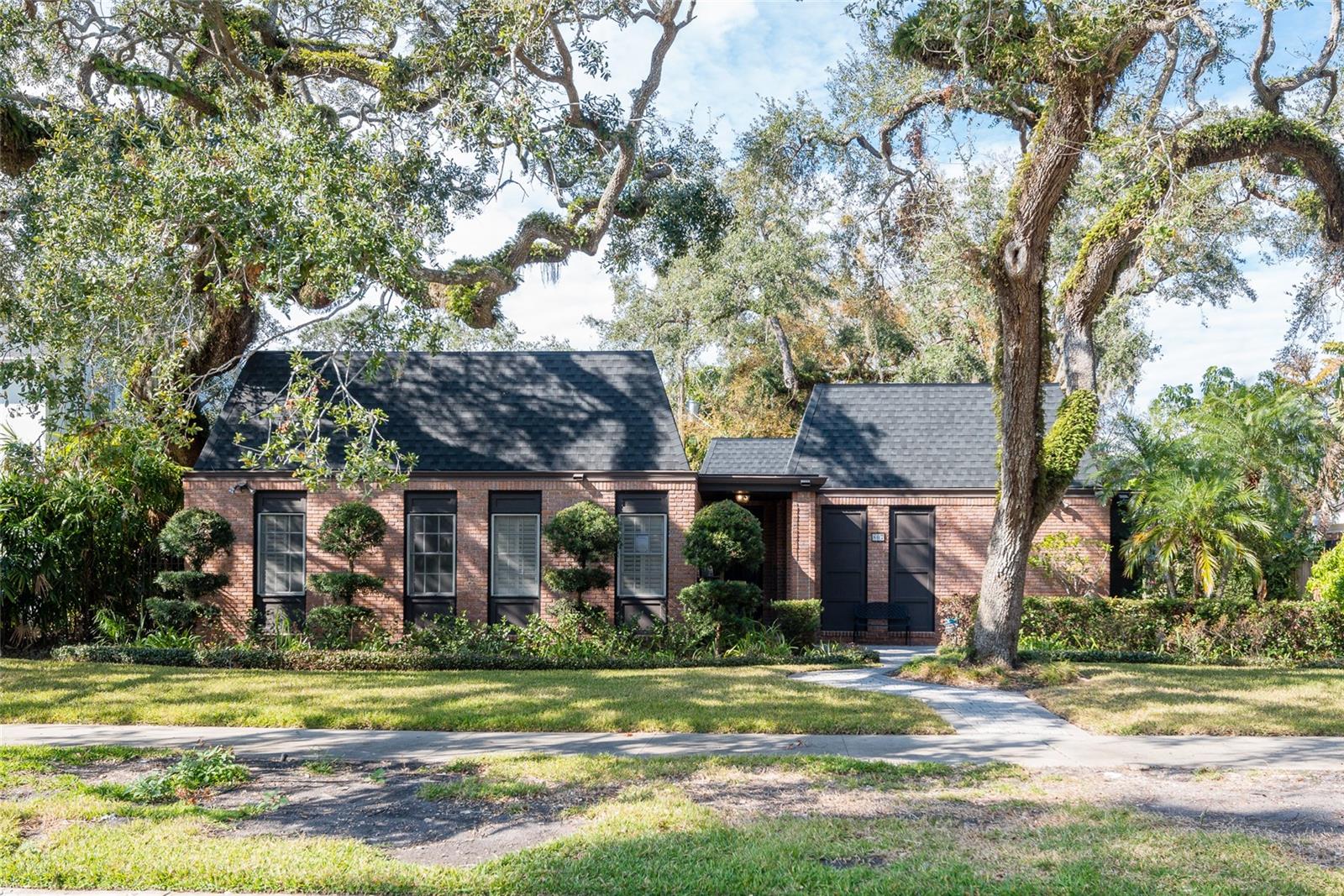 807 GROVE PARK AVE, TAMPA, FL, 33609