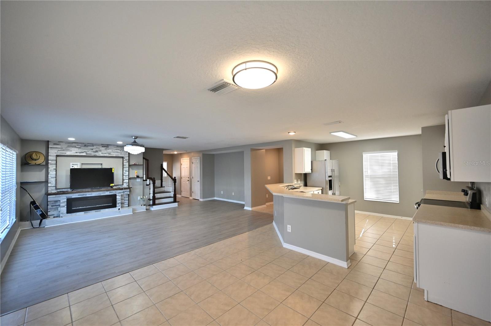10922 SUBTLE TRAIL DR, RIVERVIEW, FL, 33579