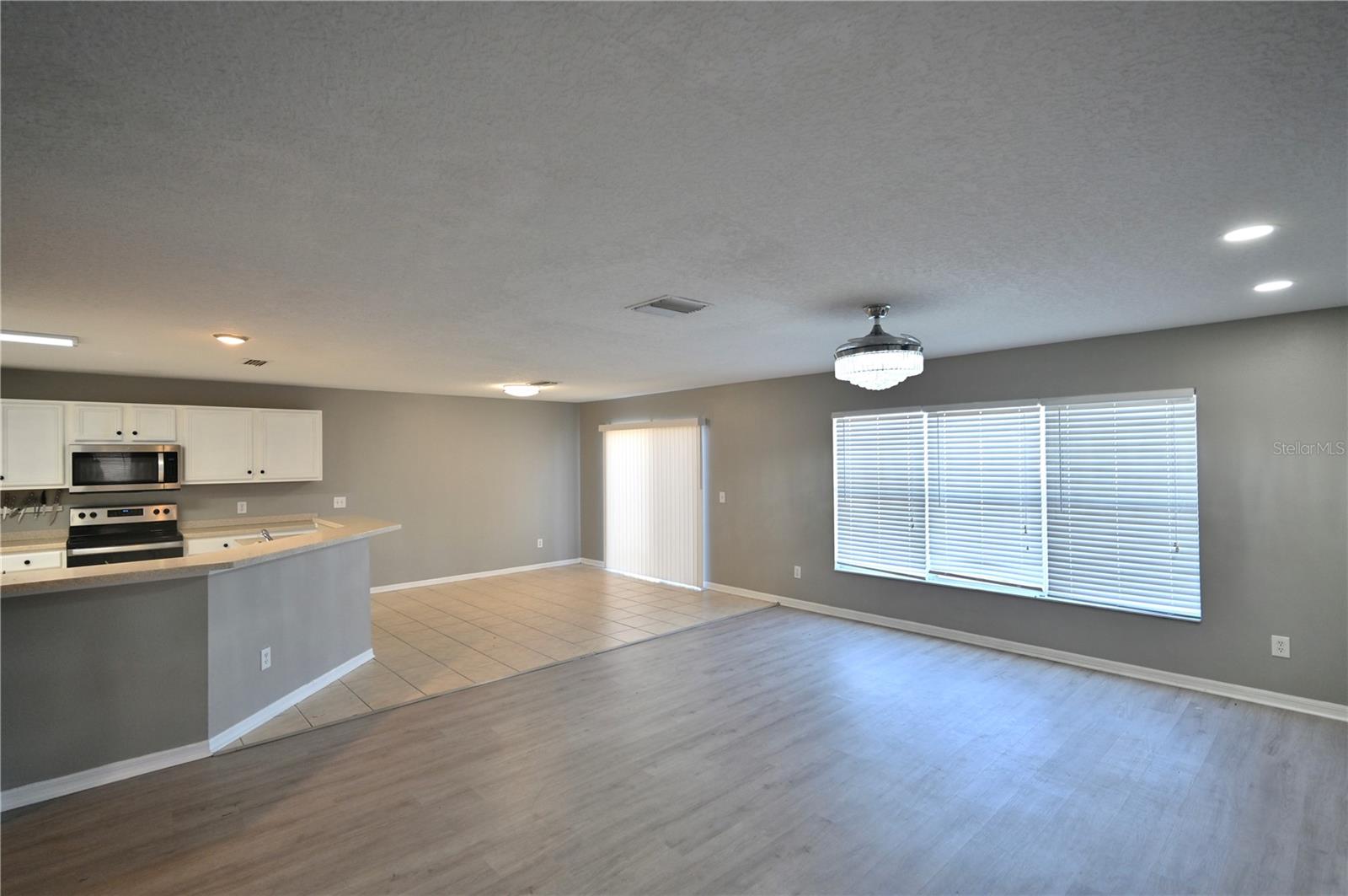 10922 SUBTLE TRAIL DR, RIVERVIEW, FL, 33579