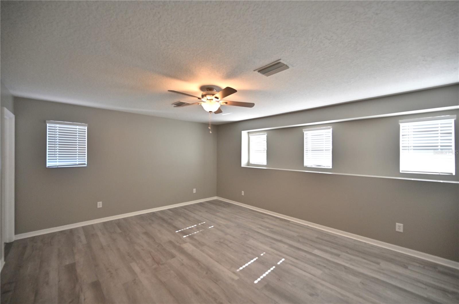 10922 SUBTLE TRAIL DR, RIVERVIEW, FL, 33579
