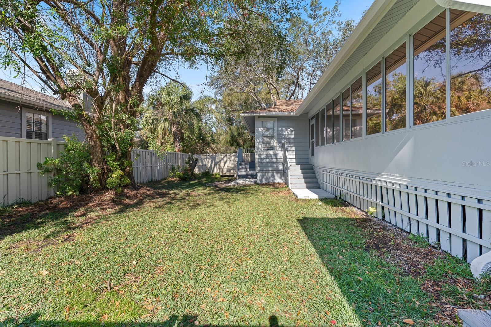 764 CAPTIVA CT NE, ST PETERSBURG, FL, 33702