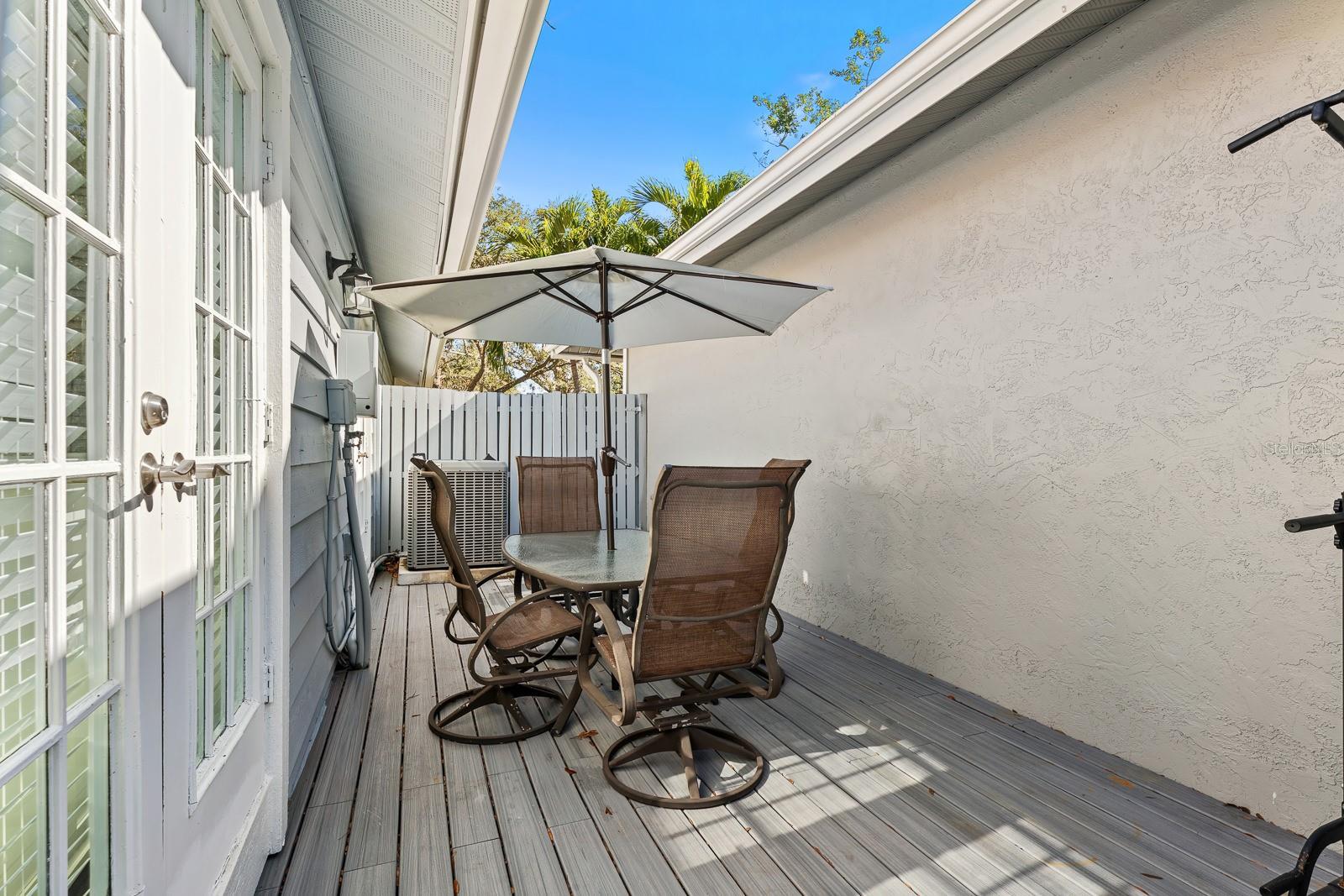 764 CAPTIVA CT NE, ST PETERSBURG, FL, 33702