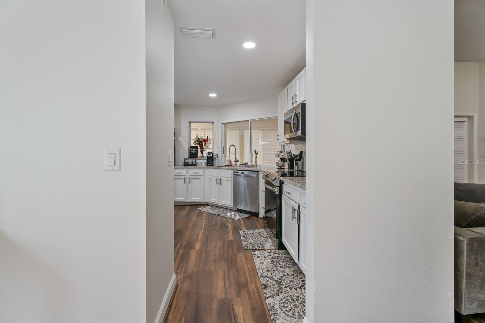 764 CAPTIVA CT NE, ST PETERSBURG, FL, 33702