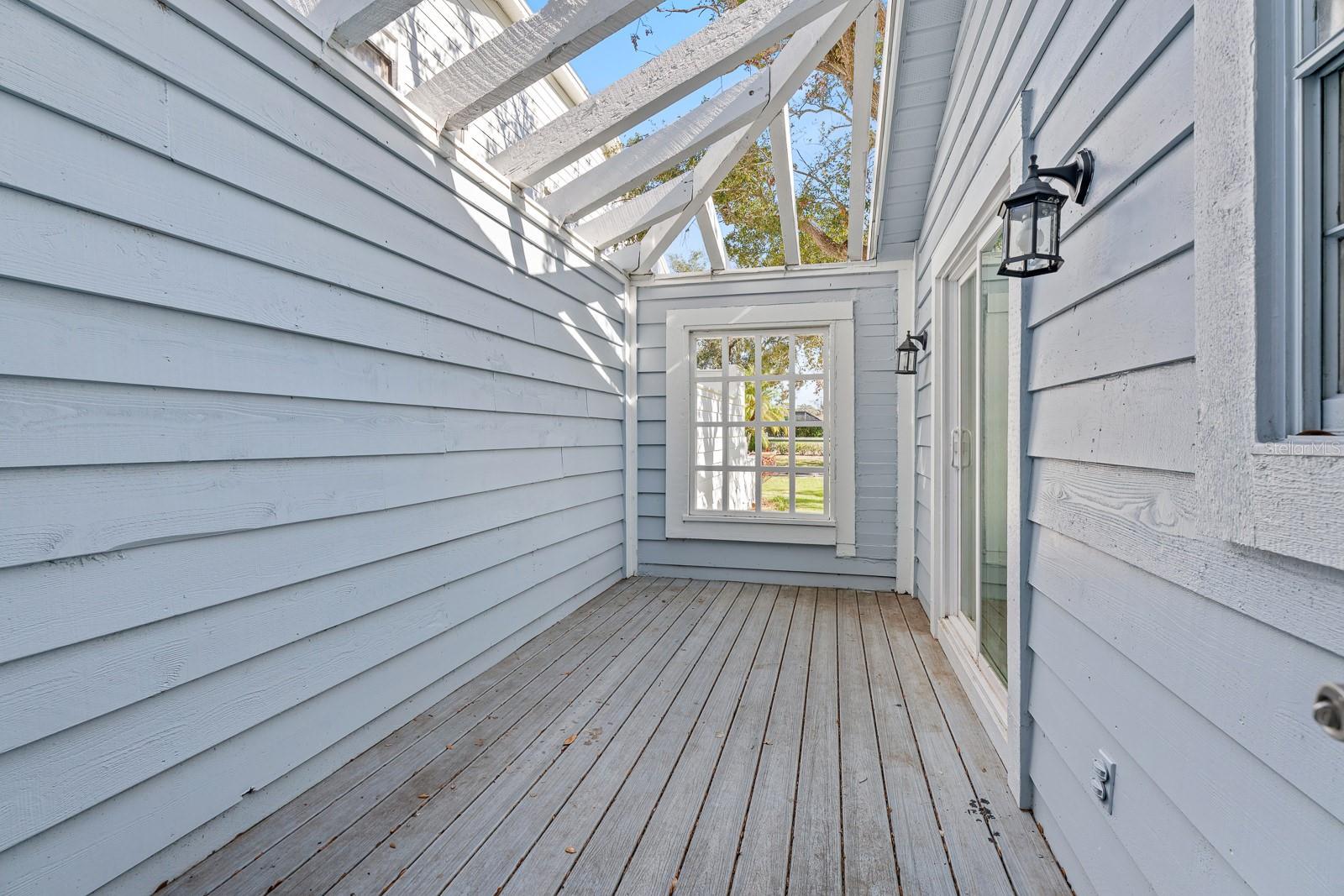 764 CAPTIVA CT NE, ST PETERSBURG, FL, 33702