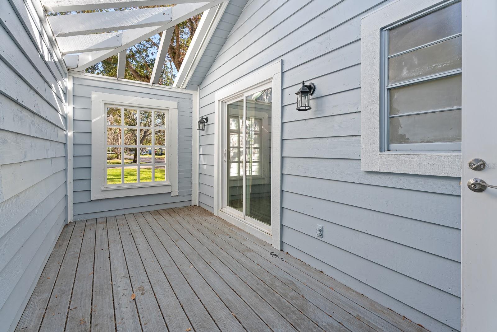 764 CAPTIVA CT NE, ST PETERSBURG, FL, 33702