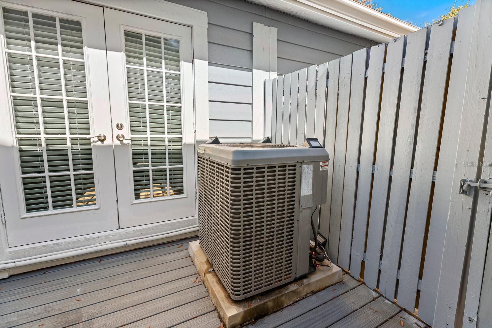 764 CAPTIVA CT NE, ST PETERSBURG, FL, 33702