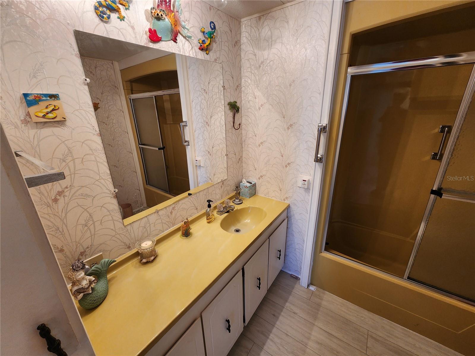 808 53RD AVE E #9, BRADENTON, FL, 34203