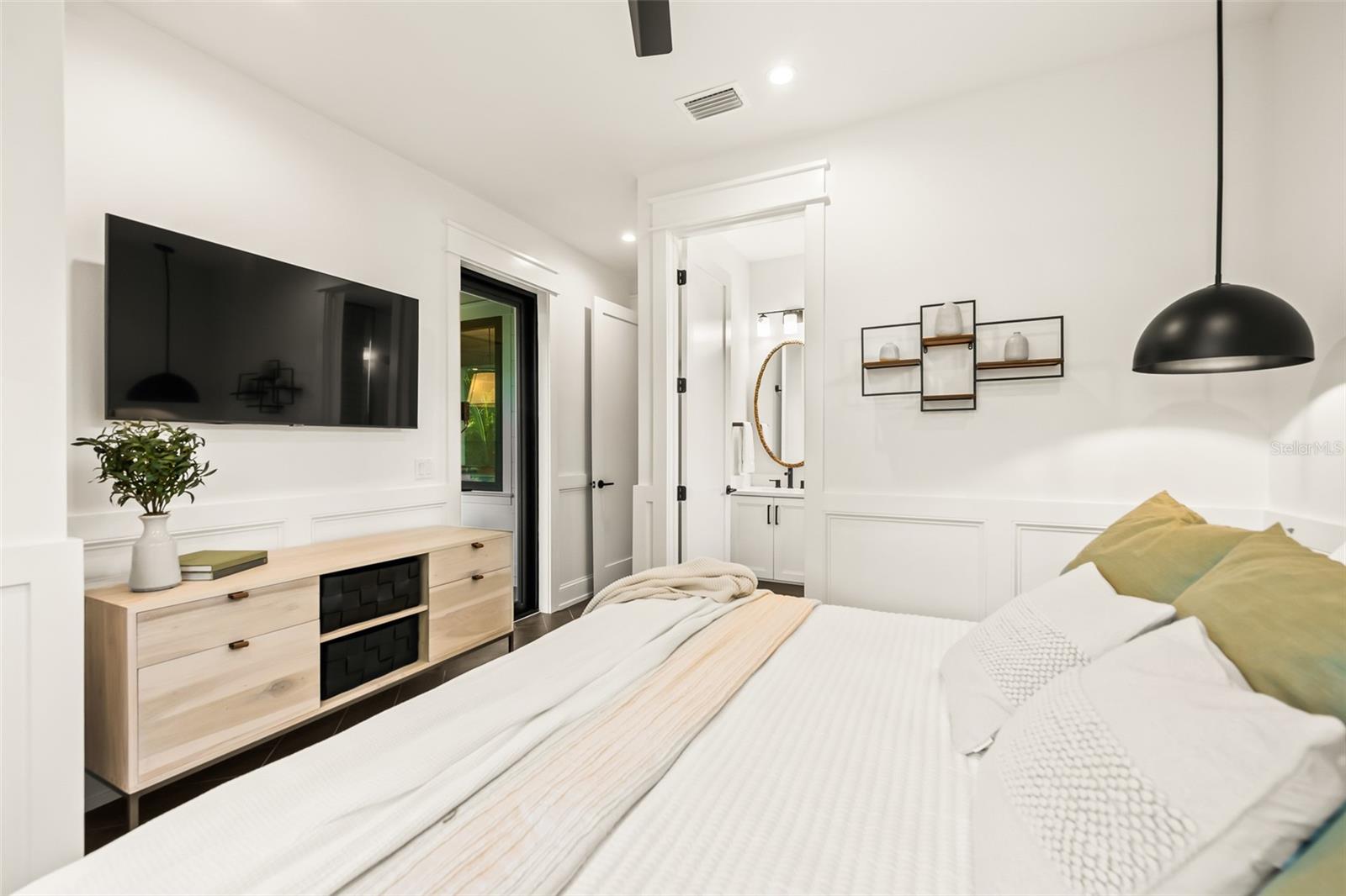 107 MAPLE AVE, ANNA MARIA, FL, 34216