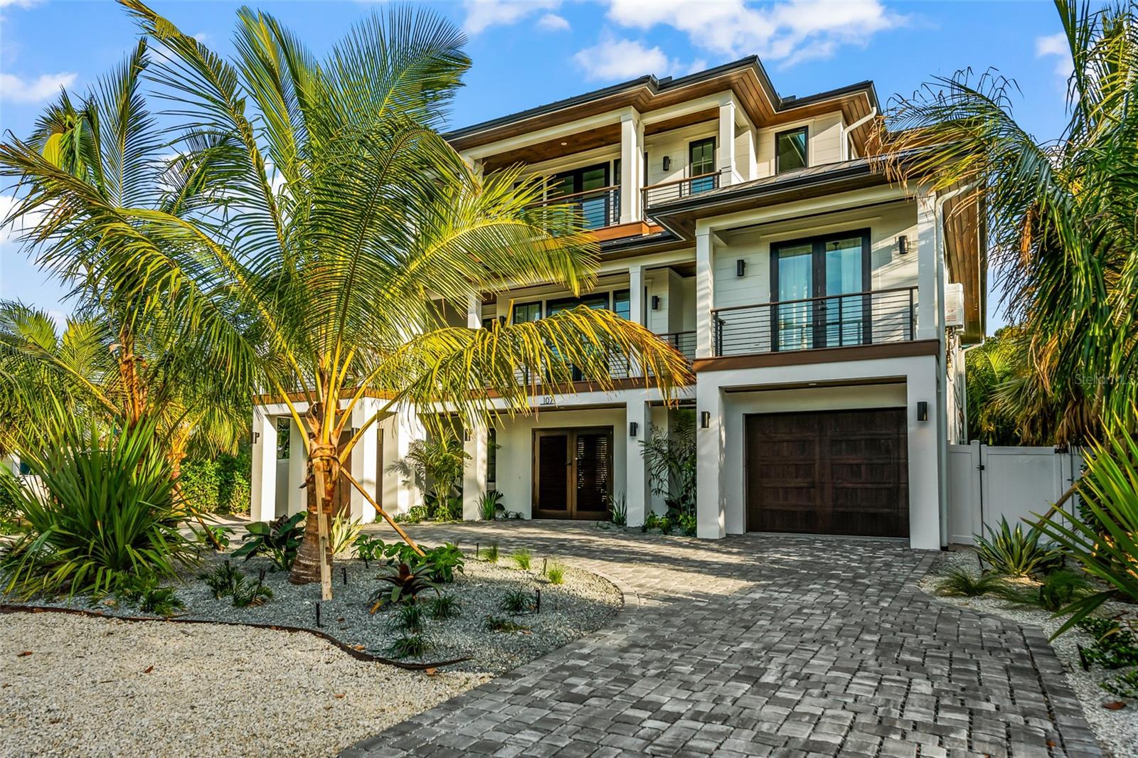 107 MAPLE AVE, ANNA MARIA, FL, 34216